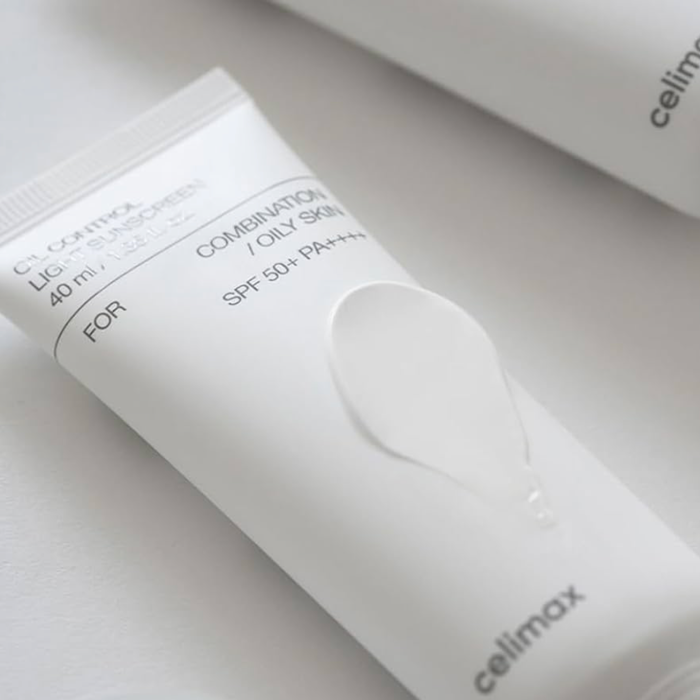 CELIMAX Oil Control Light Sunscreen