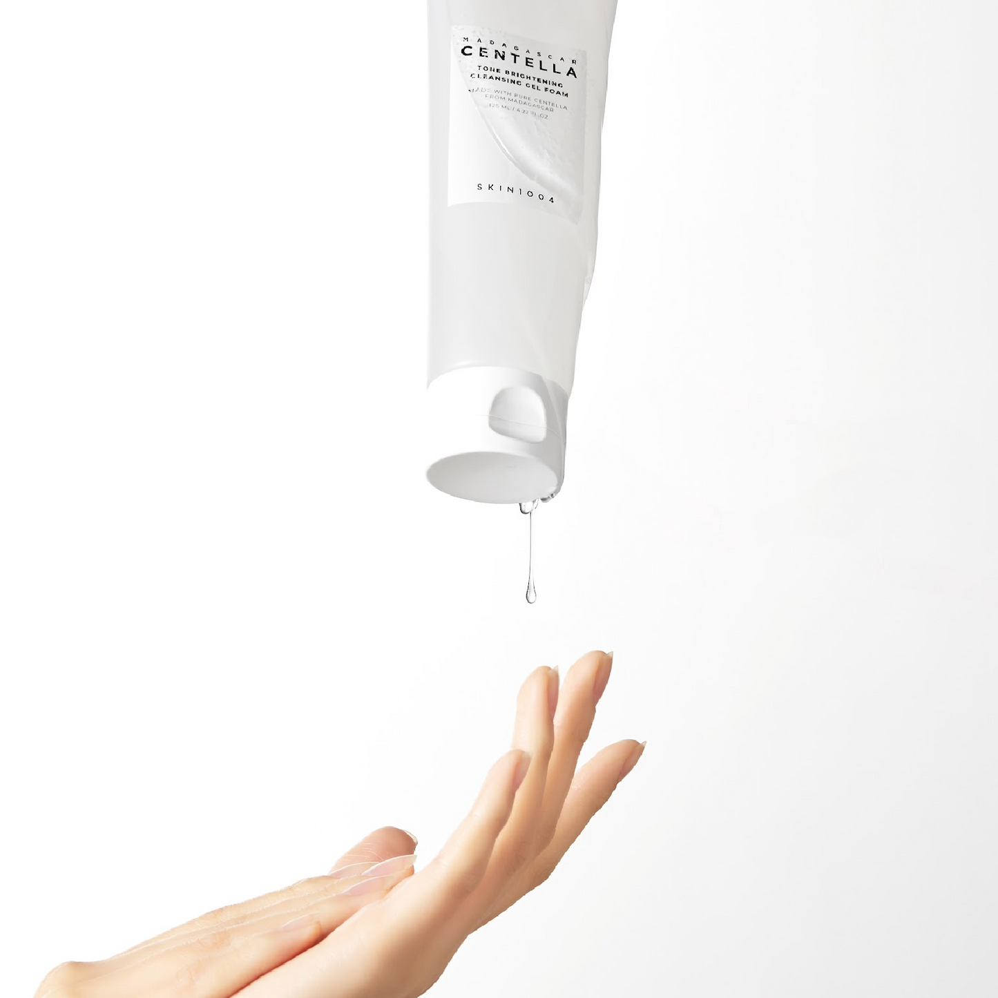 SKIN1004 Tone Brightening Cleansing Gel Foam